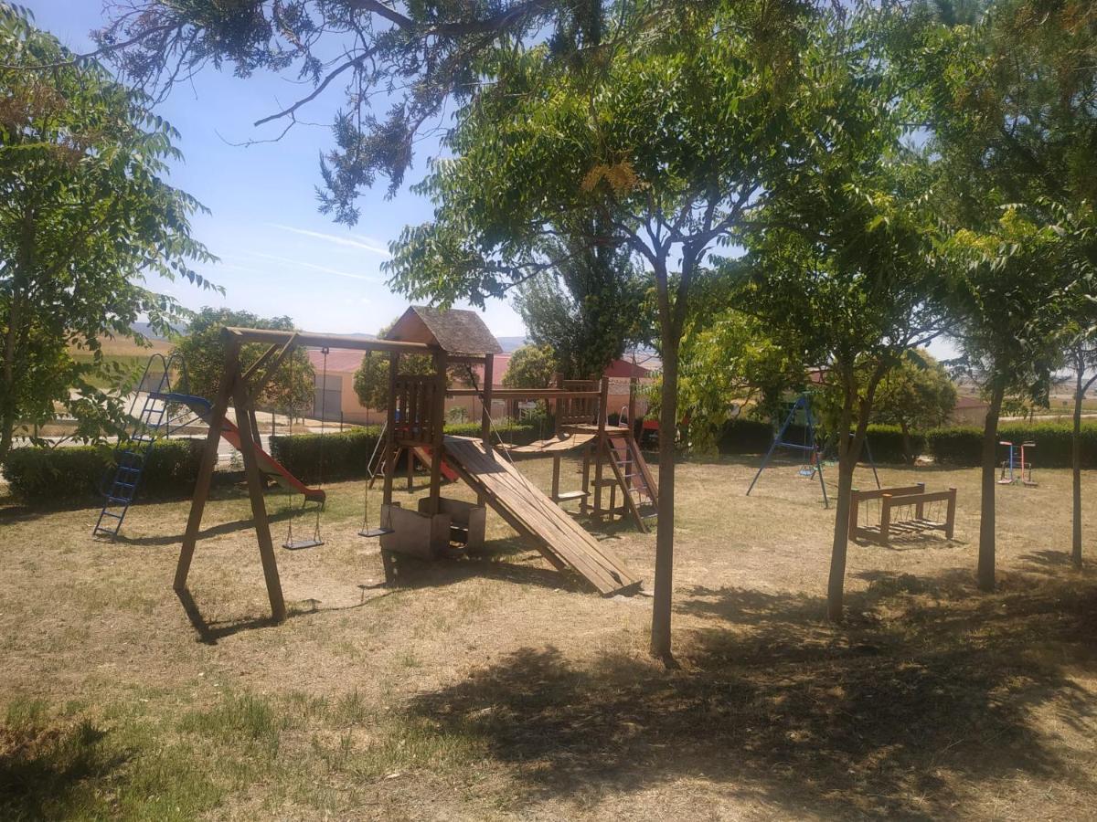 La Olma Villa Campillo de Aranda Luaran gambar